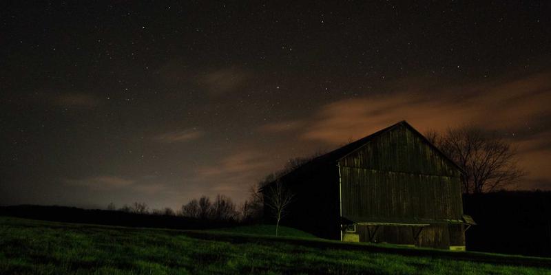 户外运动装备进阶指南：从越野跑水袋背包到专业GPS手表的全能选择